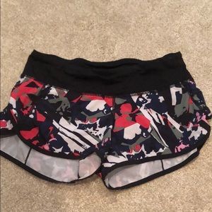 Lululemon shorts size 4